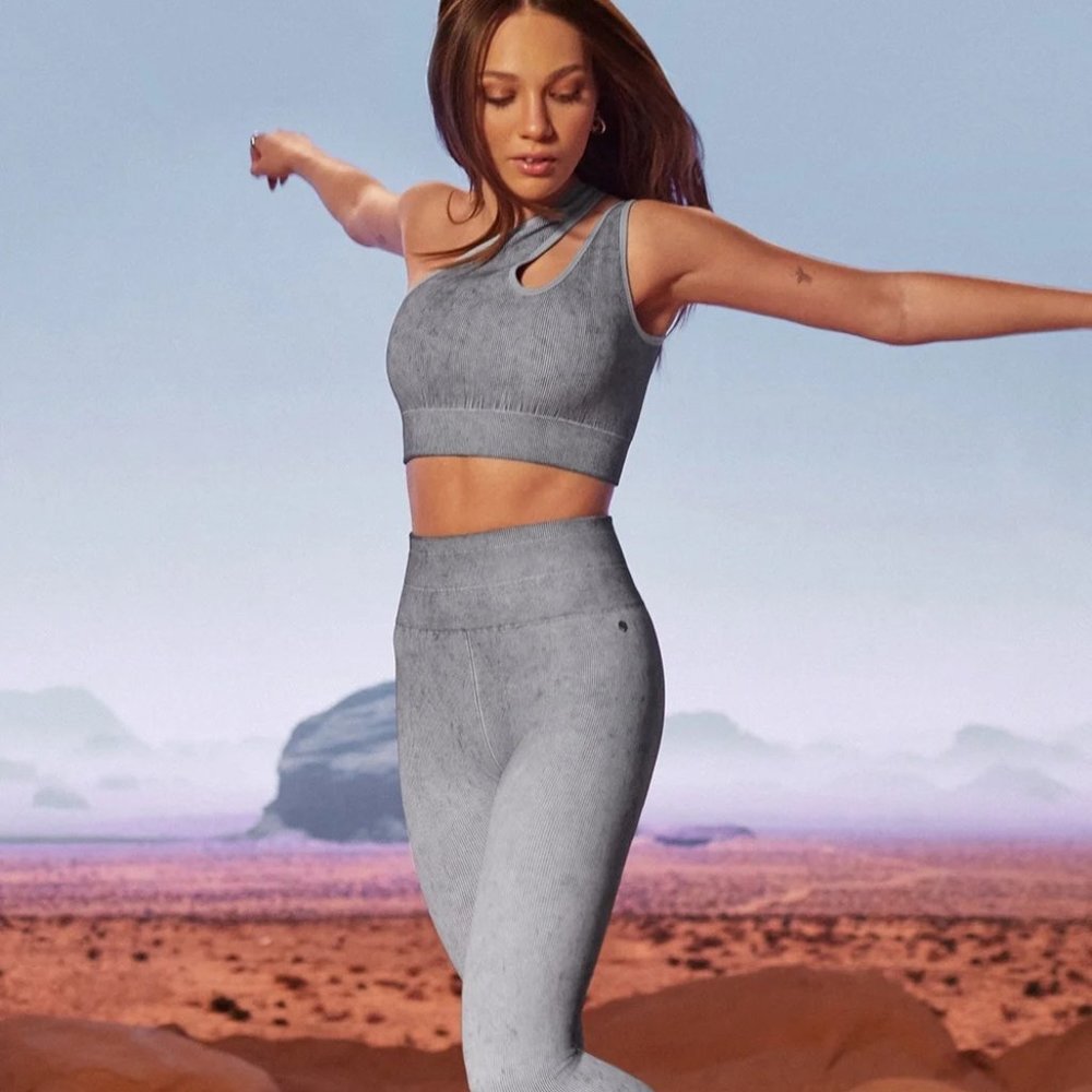 FABLETICS MADDIE ZIEGLER OUTFIT HIGH WAIST LEGGING BRA DESIGNER NWT GRAY L